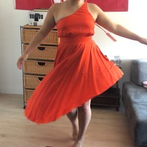 One shoulder, asymmetrical dress!